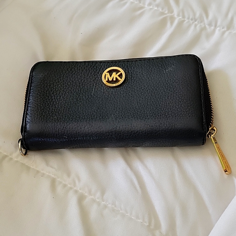 Michael Kors wallet